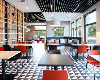 ibis Berlin Airport (neu eröffnet) - Berlin - Essbereich