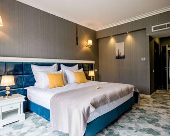 Hotel Carpat Inn - Azuga - Camera da letto