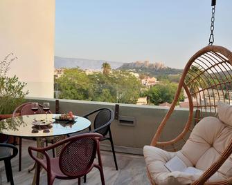 Athenaeum Eridanus Luxury Hotel - Athens - Living room