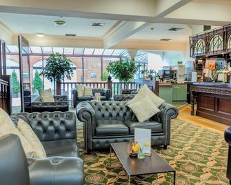 Bosworth Hall Hotel & Spa - Нанітон - Лоббі