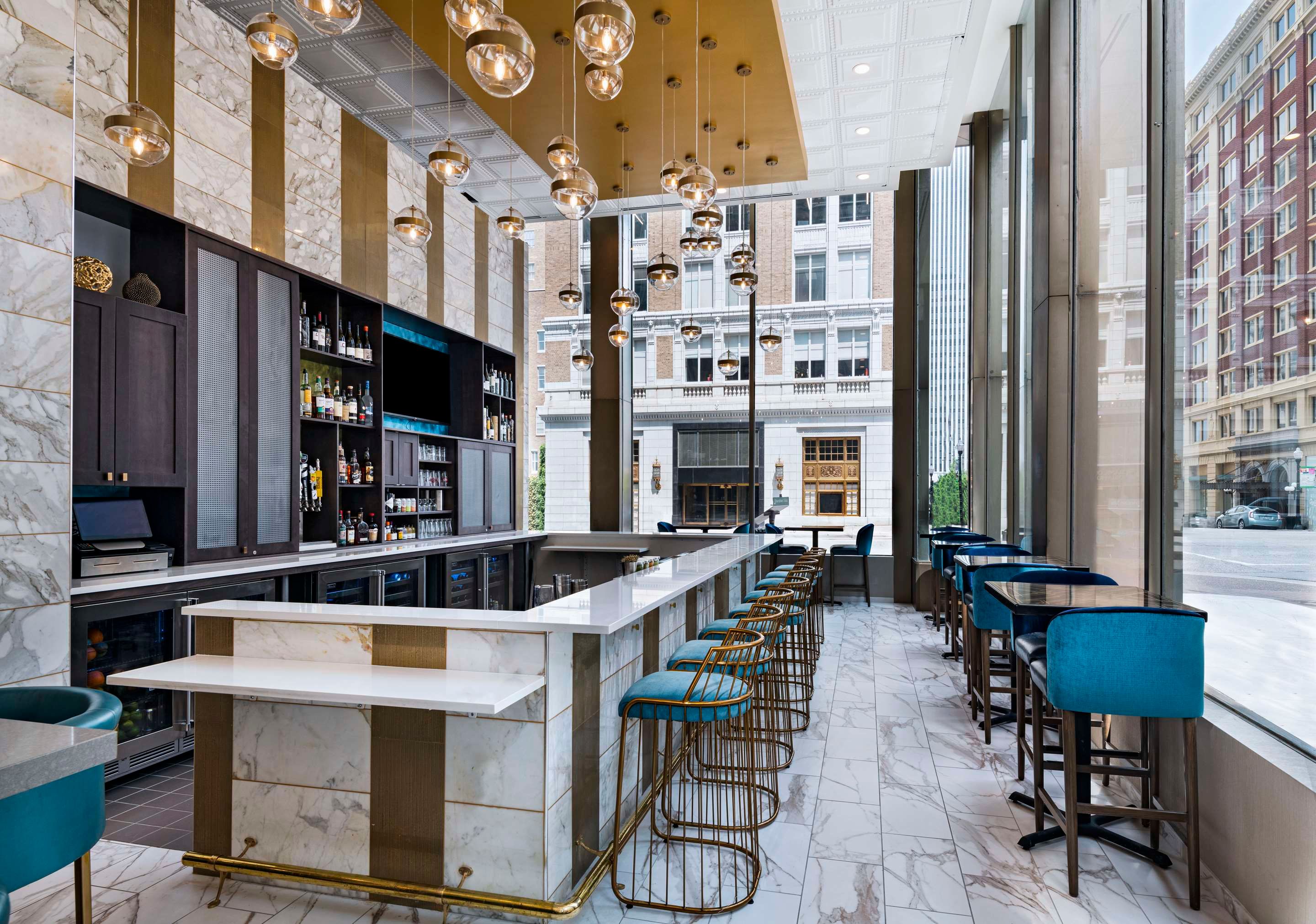 Hyatt Place Tulsa/Downtown - Tulsa - Bar