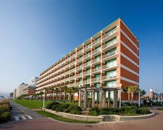 Holiday Inn & Suites Virginia Beach - North Beach - Virginia Beach - Building