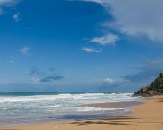 Historical legendary Villa - Kosgoda - Beach