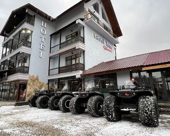 Travel Inn Bakuriani - Bakuriani - Edificio