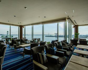 Intercontinental Hotels Yokohama Grand By IHG - Yokohama - Bar