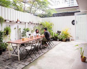 Movylodge - Bangkok - Patio