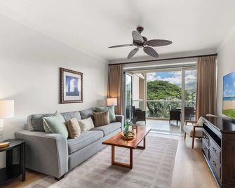 Maui Luxury Mountain-View Villa at Honua Kai - Lahaina - Living room