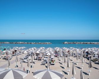 Hotel Giorgetti Orange - Bellaria-Igea Marina - Ranta