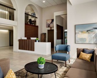 Wingate by Wyndham Williamsburg - Williamsburg - Front desk