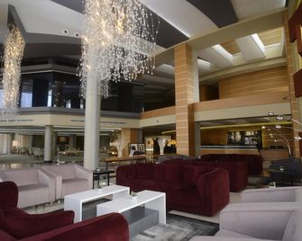 أنيمون أدانا هوتل - أادانا - ردهة