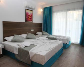 Bartu Otel - Cesme - Dormitor