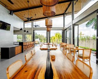 sayana bali - Denpasar - Comedor