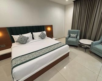 Hotel The Crown Inn Jhunjhunu - Jhunjhunūn