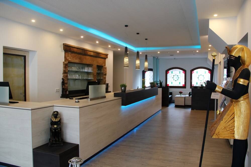 Wali's Hotel - בילפלד - דלפק קבלה