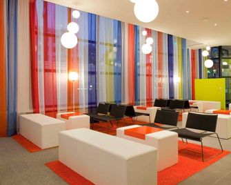 B&b Hotel Aachen City-Ost - Aquisgrán - Sala de estar