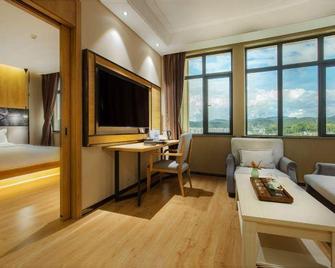 Lanmeishan Business Hotel (Pu'er Simao Airport) - Pu'er - Bedroom