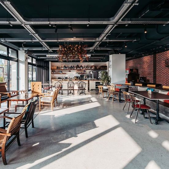 Restaurant view of U.I.J Hotel & Hostel