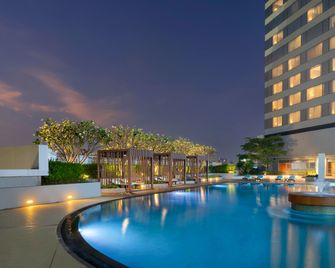 Jubilee Prestige Hotel Ratchadapisek - Bangkok - Pool