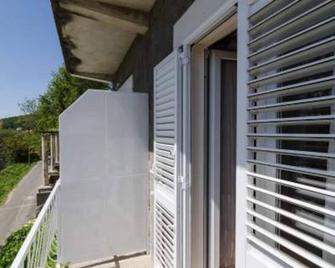 Apartments Felix Mljet - Studio With Balcony - Kozarica - Balcón