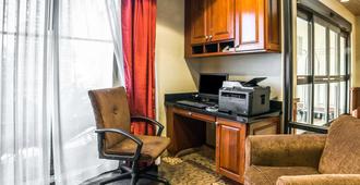 Comfort Inn & Suites Henderson - Las Vegas - Henderson