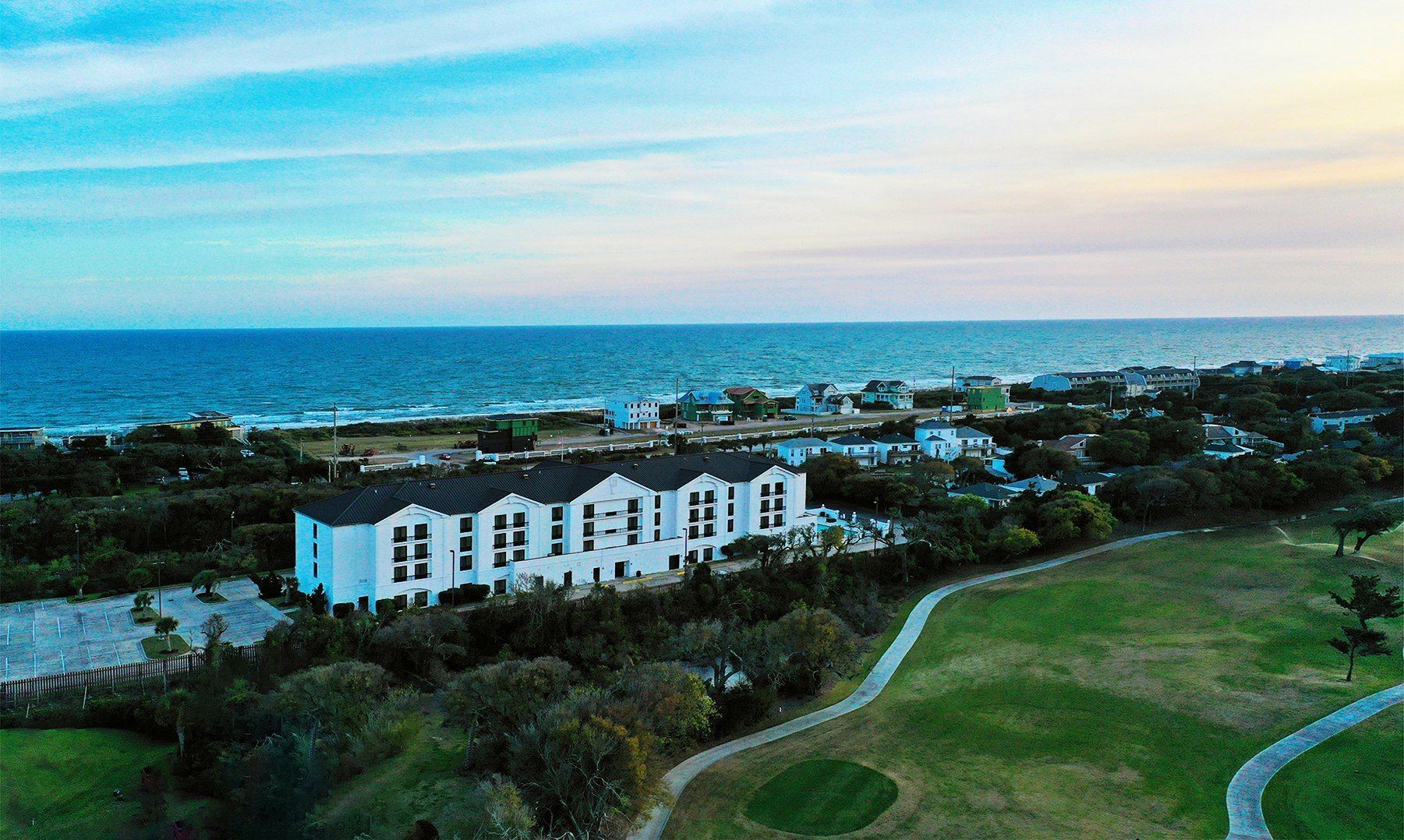 Hotel Alice - Pine Knoll Shores - Außenansicht
