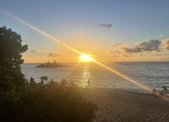 New Listing ️ Secluded Studio at Prestigious Sunset Beach - Haleiwa - Plaża