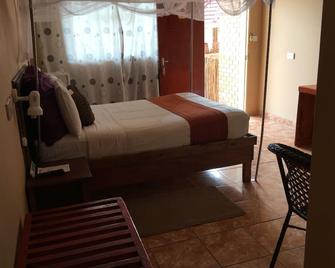 Semo Hotel - Gumare - Habitación