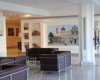 Catania International Airport Hotel - Catania - Aula
