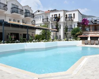 Magic Tulip Hotel - Fethiye - Pool