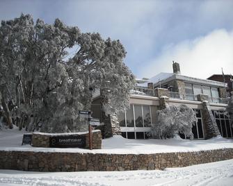 Breathtaker Hotel and Spa - Mount Buller - Building