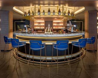 Yotel Edinburgh - אדינבורו - בר