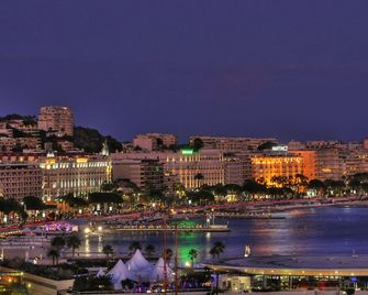 Ibis Styles Cannes le Cannet - Le Cannet - Bâtiment
