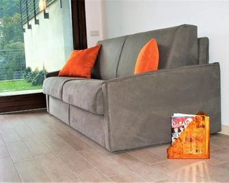 Green & Lake Home - Argegno - Obývací pokoj