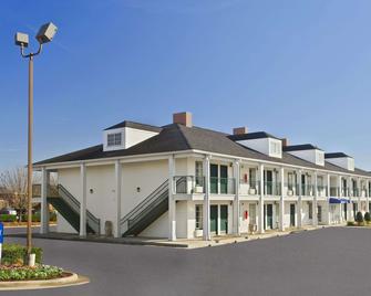 Baymont Inn and Suites Warner Robins, GA - Warner Robins - Building