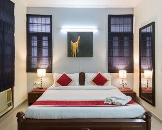 Under My Roof Green Park - New Delhi - Bedroom