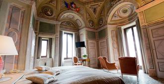 Romantik Hotel Castello Seeschloss - אזקונה - חדר שינה