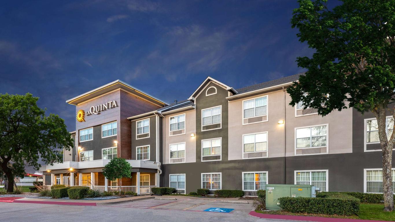 La Quinta Inn & Suites by Wyndham Rockwall