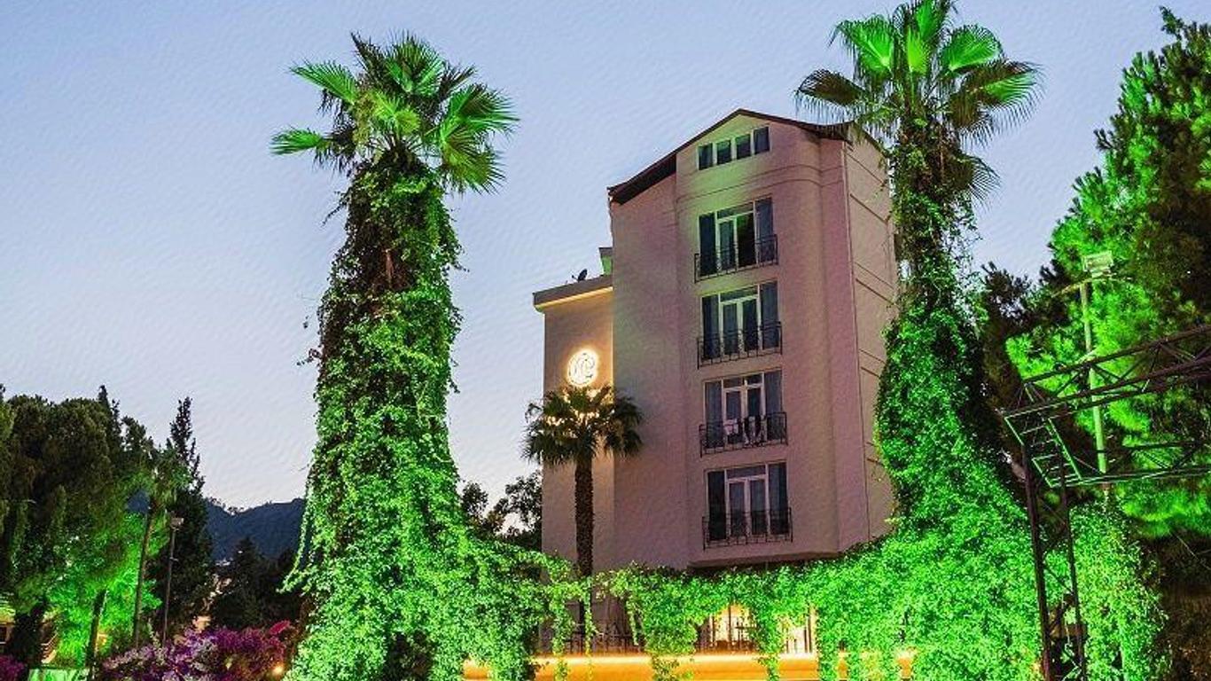 Dora Beach Hotel