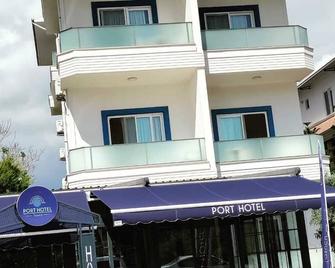Port Hotel, Tasucu - Silifke - Edificio