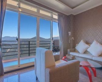 Bulag B&B - Ren-ai Township - Вітальня