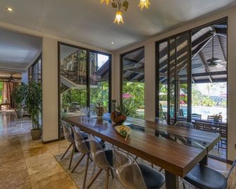 Luxury and Comfort in your own tropical resort - Ballena - Restaurante