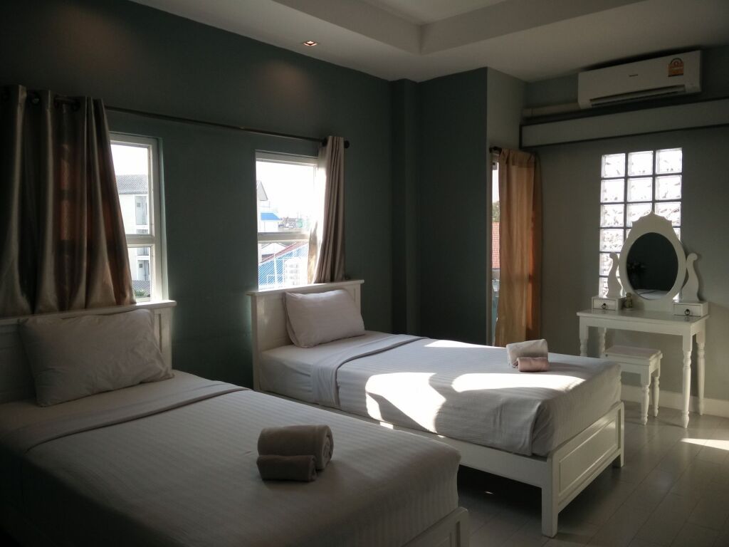 ذا باتري بارك ميدتاون بوتيك