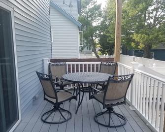 2025 Summer weeks now available!!! - Spray Beach - Balcony