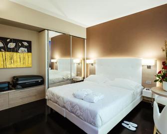 Raffaello Hotel - Senigallia - Schlafzimmer