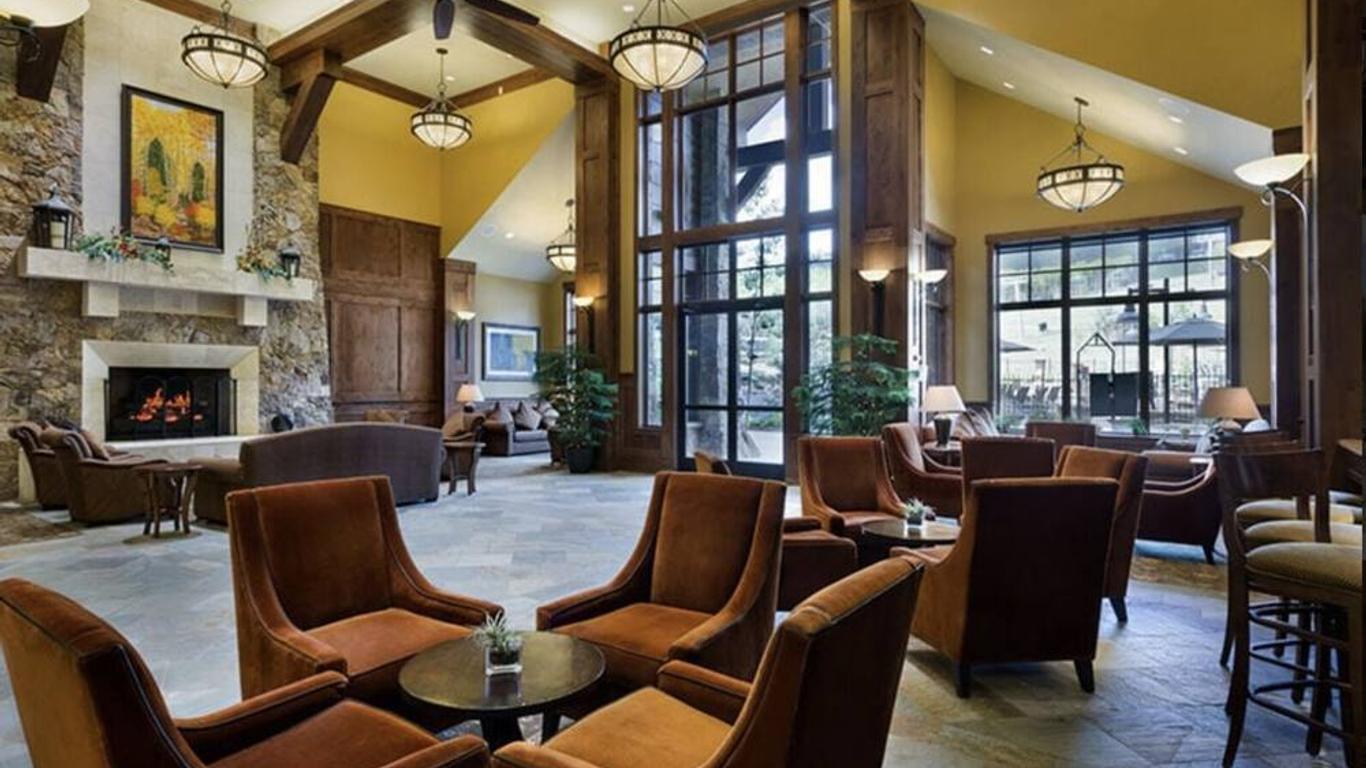Grand Lodge on Peak 7