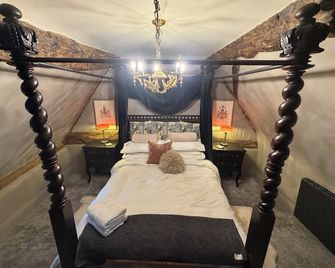 A charming retreat with a story to tell - Hungerford