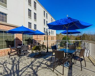 Holiday Inn Express Lexington By IHG - Lexington - Balkón