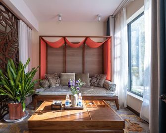Dian Chi Lake Villa - Kunming - Living room