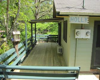 Wooded property, Close to town - Franklin