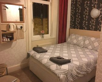 Alderlea House - אובן - חדר שינה